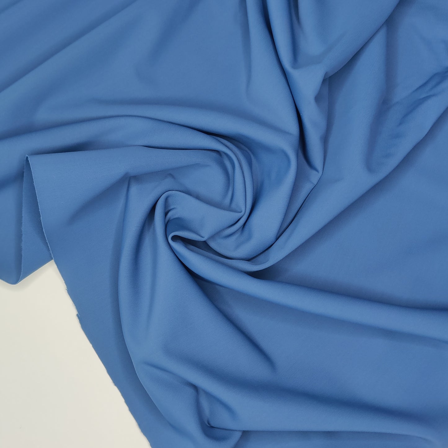 Mikrofaser, bi-elastische Wäscheware. Farbrichtung blue dusk