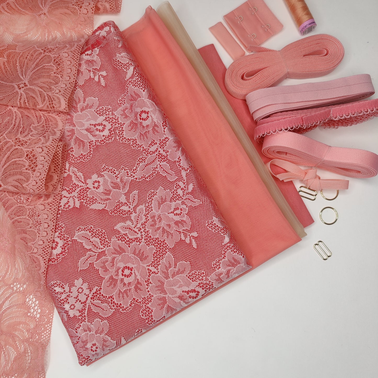 Large sewing set for 2x bras and panties or sewing package with <tc>lace</tc>, powernet and structured fabric in coral IDnsx1